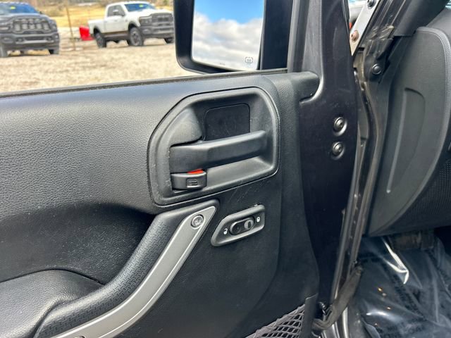 Used 2017 Jeep Wrangler Unlimited Rubicon image 33