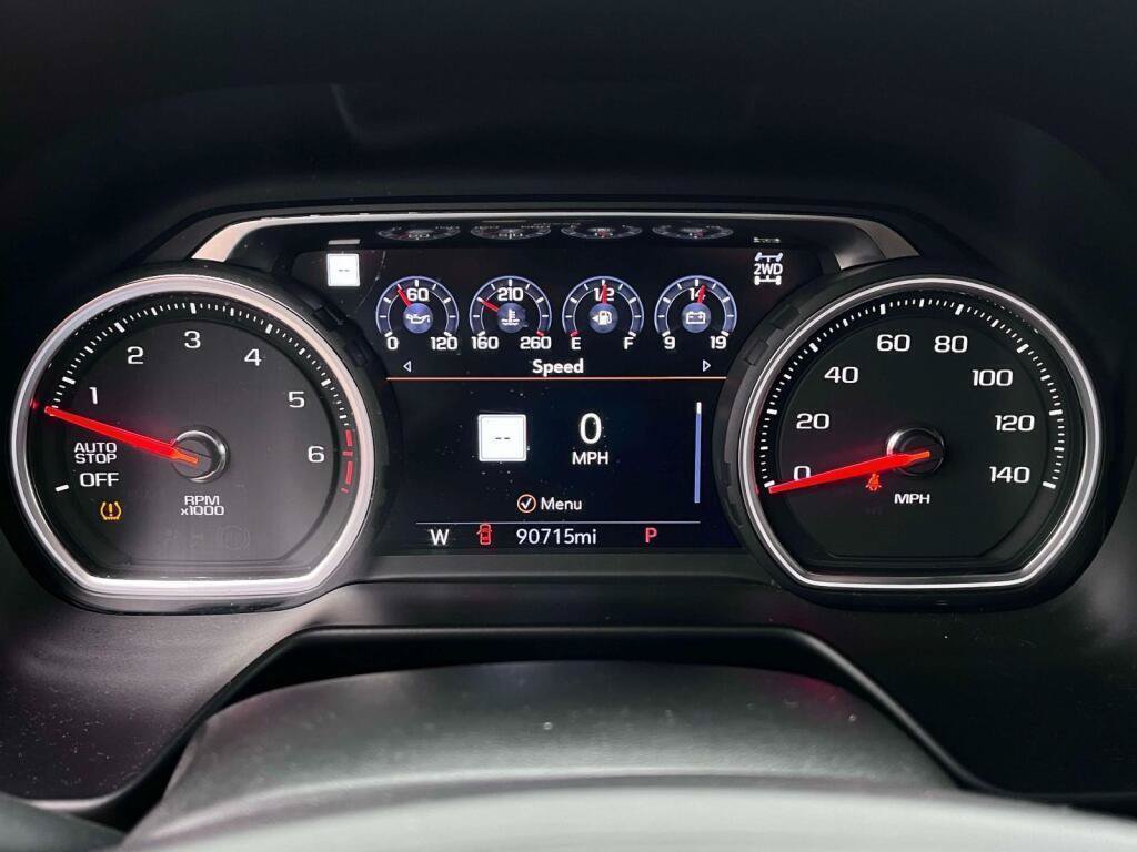 Used 2021 Chevrolet Suburban High Country AWD/4WD image 3