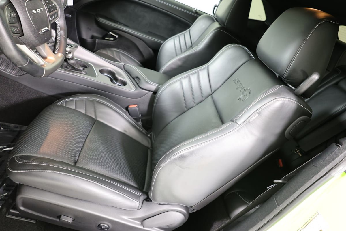 Used 2023 Dodge Challenger SRT Hellcat w/ Driver Convenience Group RWD image 10