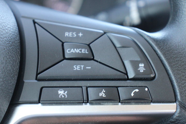 Used 2025 Nissan Sentra SV FWD image 23