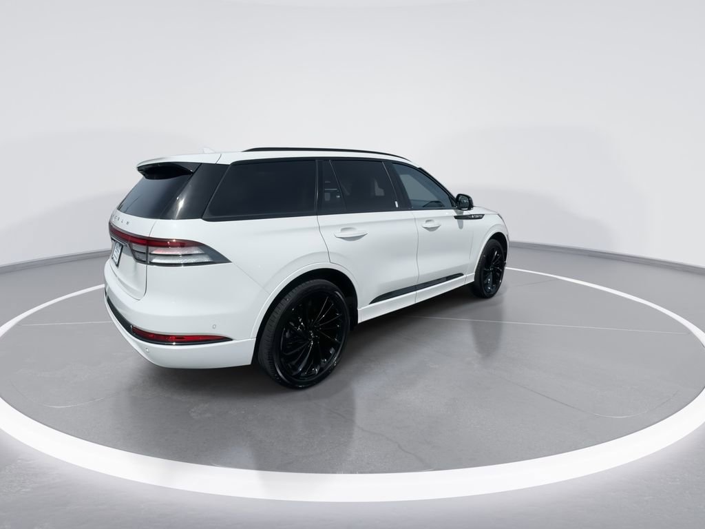 Used 2023 Lincoln Aviator Reserve w/ Jet Appearance Package AWD/4WD image 8