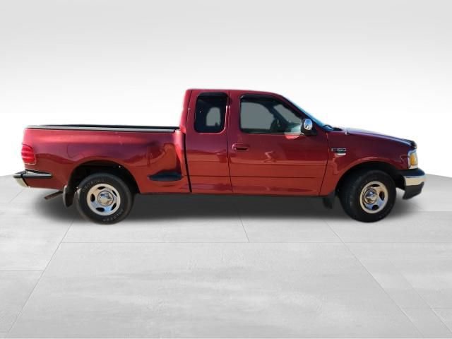 Used 2000 Ford F150 XLT image 2