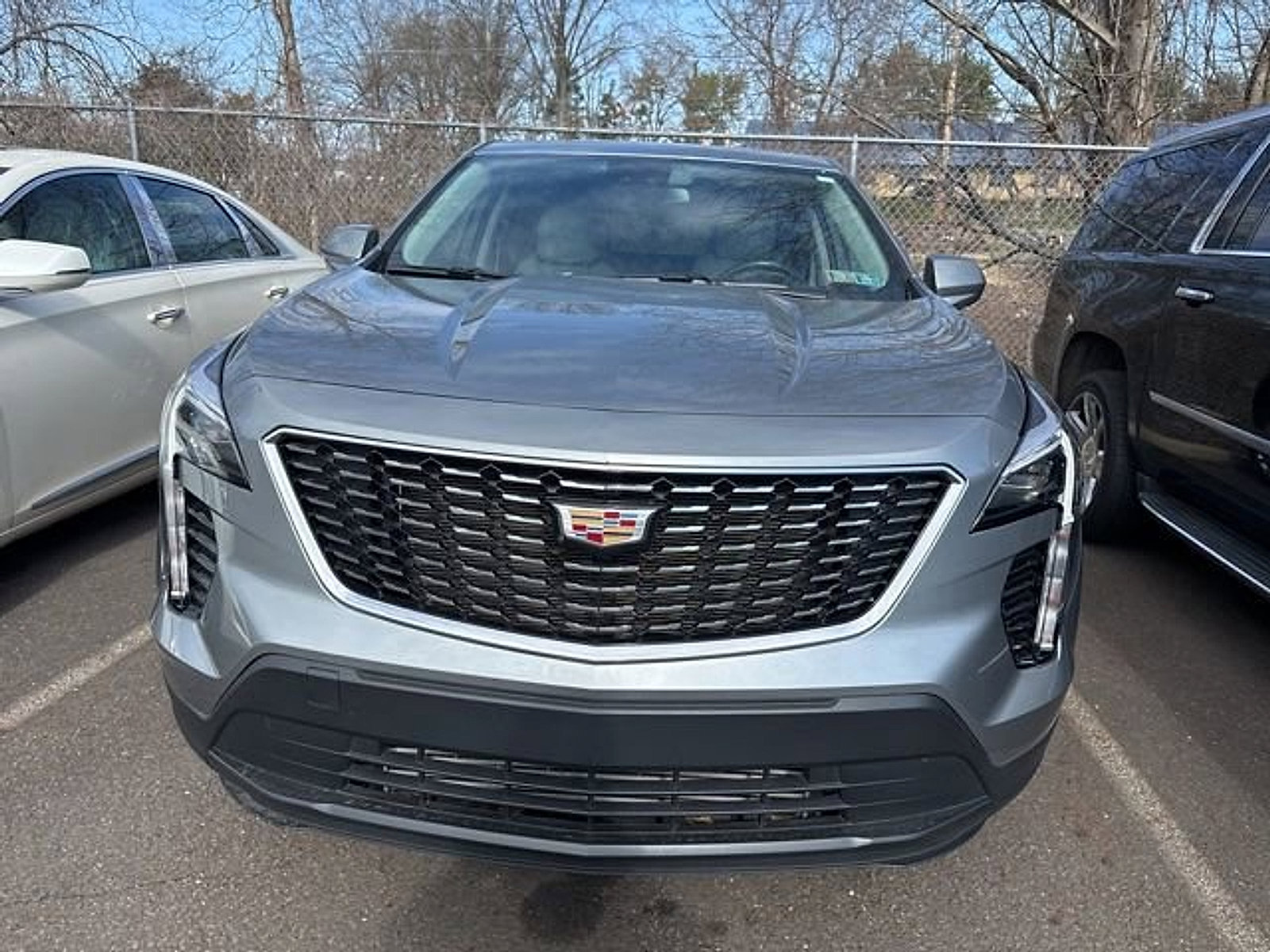 Certified 2023 Cadillac XT4 Luxury w/ Cold Weather Package image 5