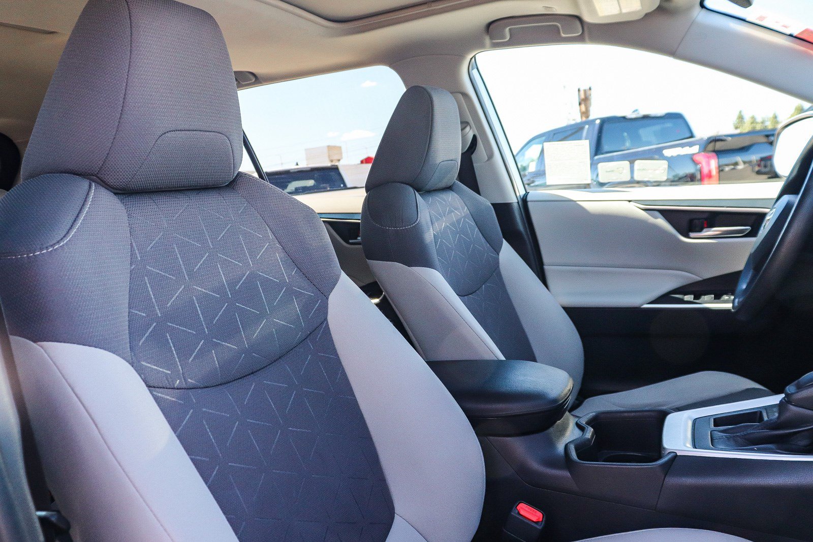 Certified 2023 Toyota RAV4 XLE w/ Convenience Package FWD image 17