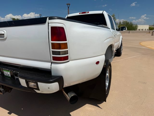 Used 2005 Chevrolet Silverado 3500 LT w/ Heavy-Duty Power Package AWD/4WD image 24