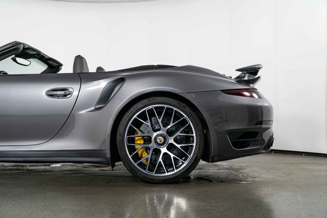 Used 2015 Porsche 911 Turbo S w/ High-end Infotainment Package AWD/4WD image 13