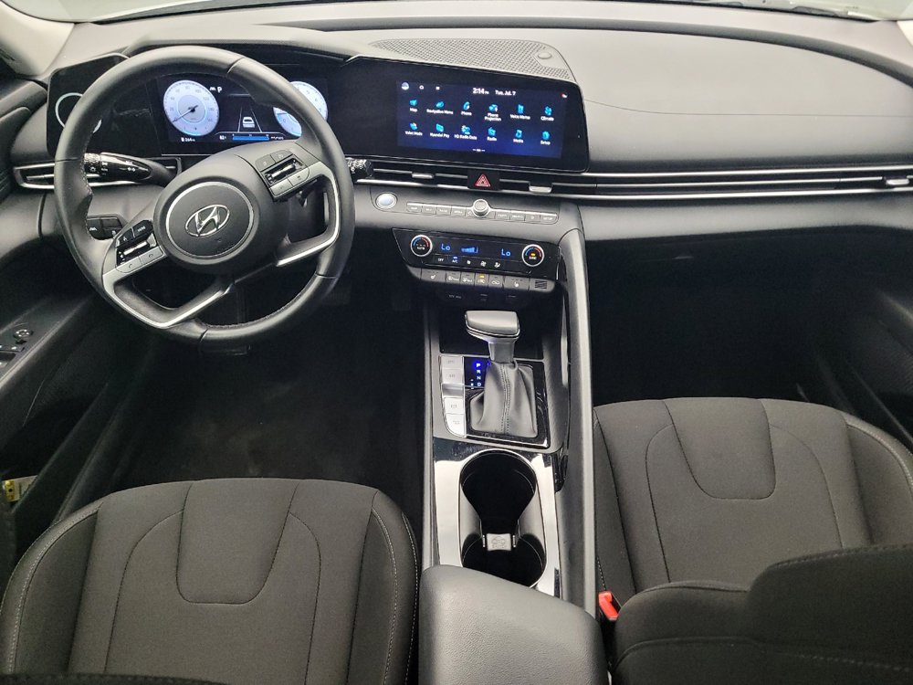 Used 2023 Hyundai Elantra SEL w/ Convenience Package FWD image 22