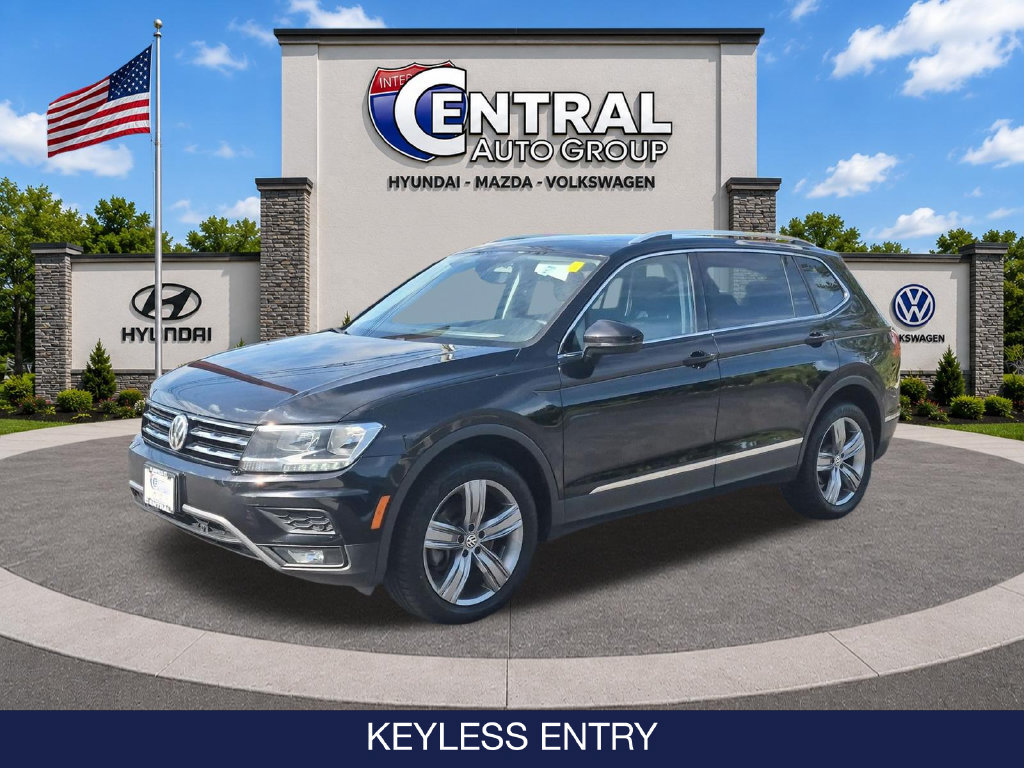 Used 2021 Volkswagen Tiguan SEL AWD/4WD image 3