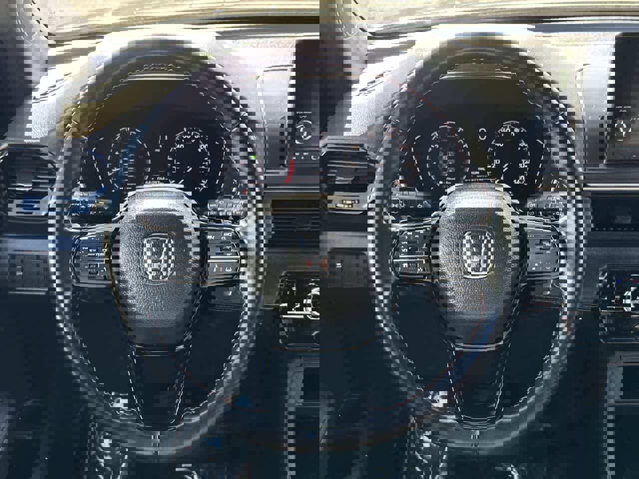 Used 2023 Honda Pilot Sport image 17