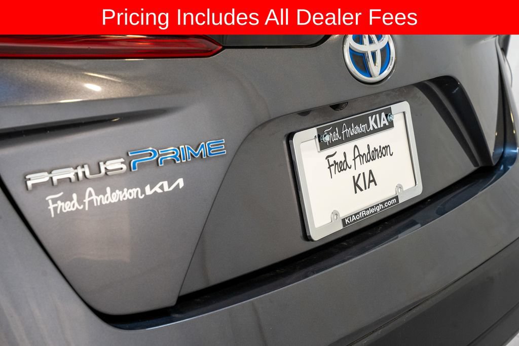 Used 2022 Toyota Prius Prime Limited FWD image 6