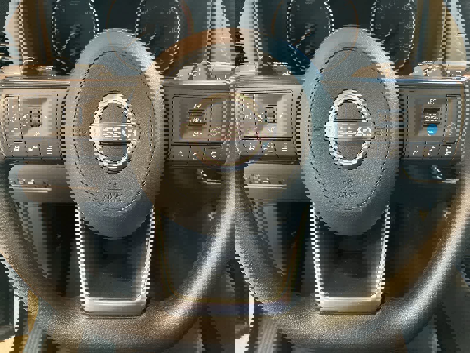 Used 2024 Nissan Rogue SV image 14