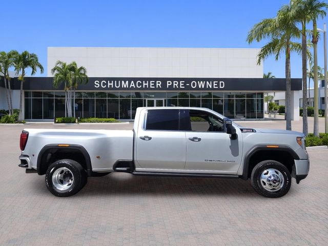 Used 2021 GMC Sierra 3500 Denali w/ Denali Ultimate Package AWD/4WD image 8