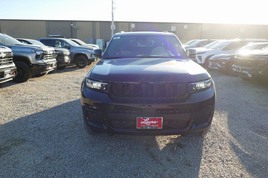 New 2025 Jeep Grand Cherokee L Altitude image 7