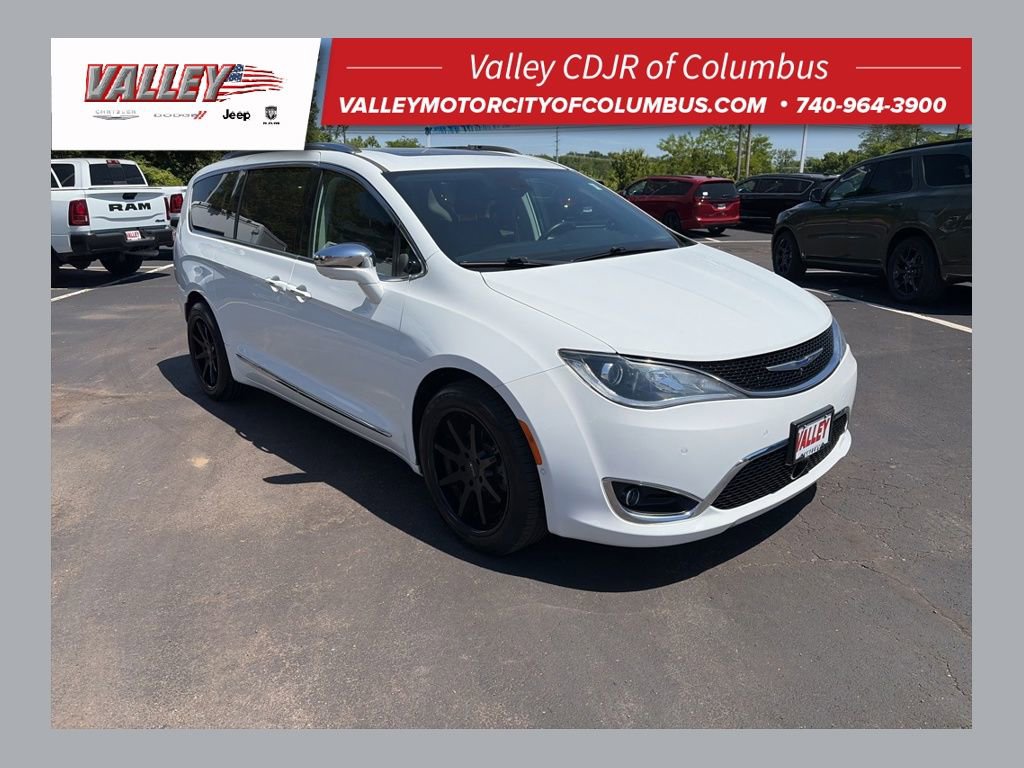 Used 2019 Chrysler Pacifica Limited w/ Tire & Wheel Group