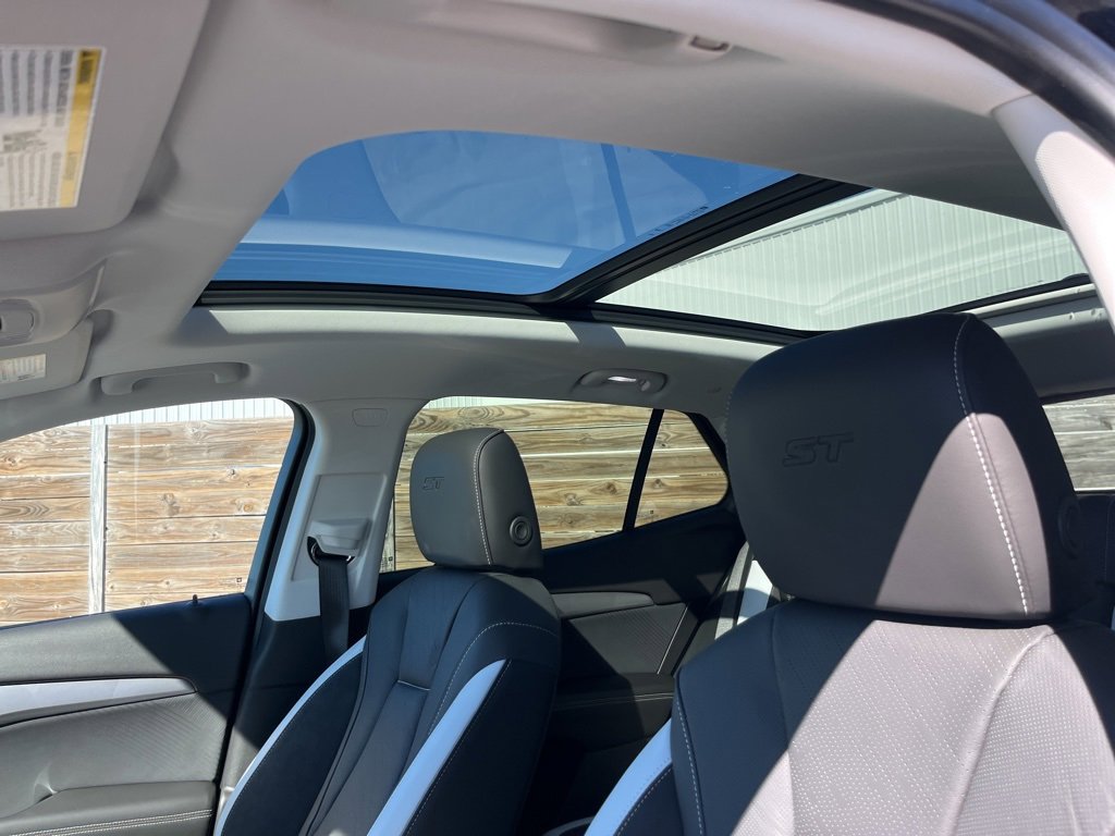 New 2024 Buick Envision Sport Touring image 19
