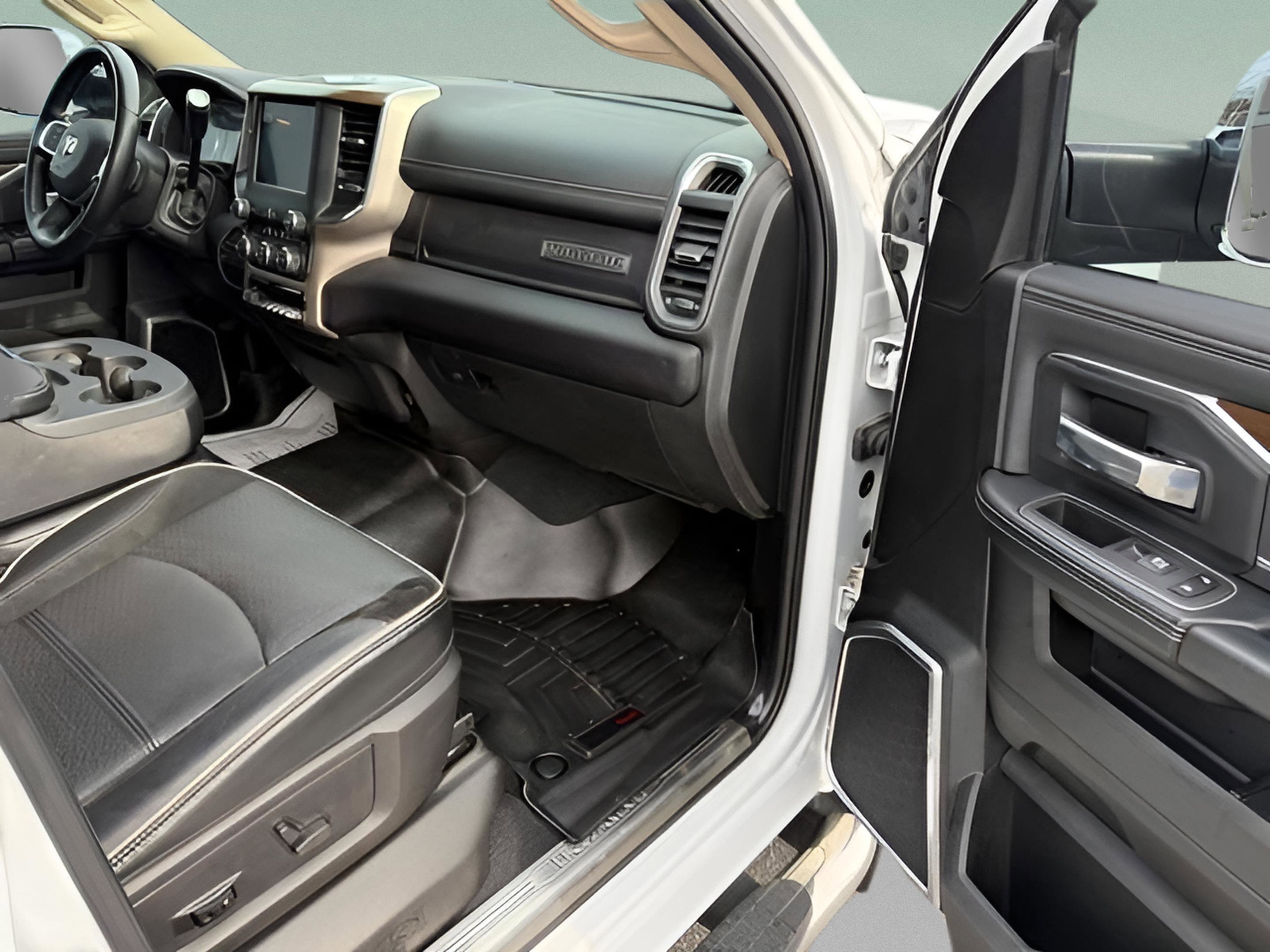 Used 2022 RAM 2500 Laramie AWD/4WD image 14