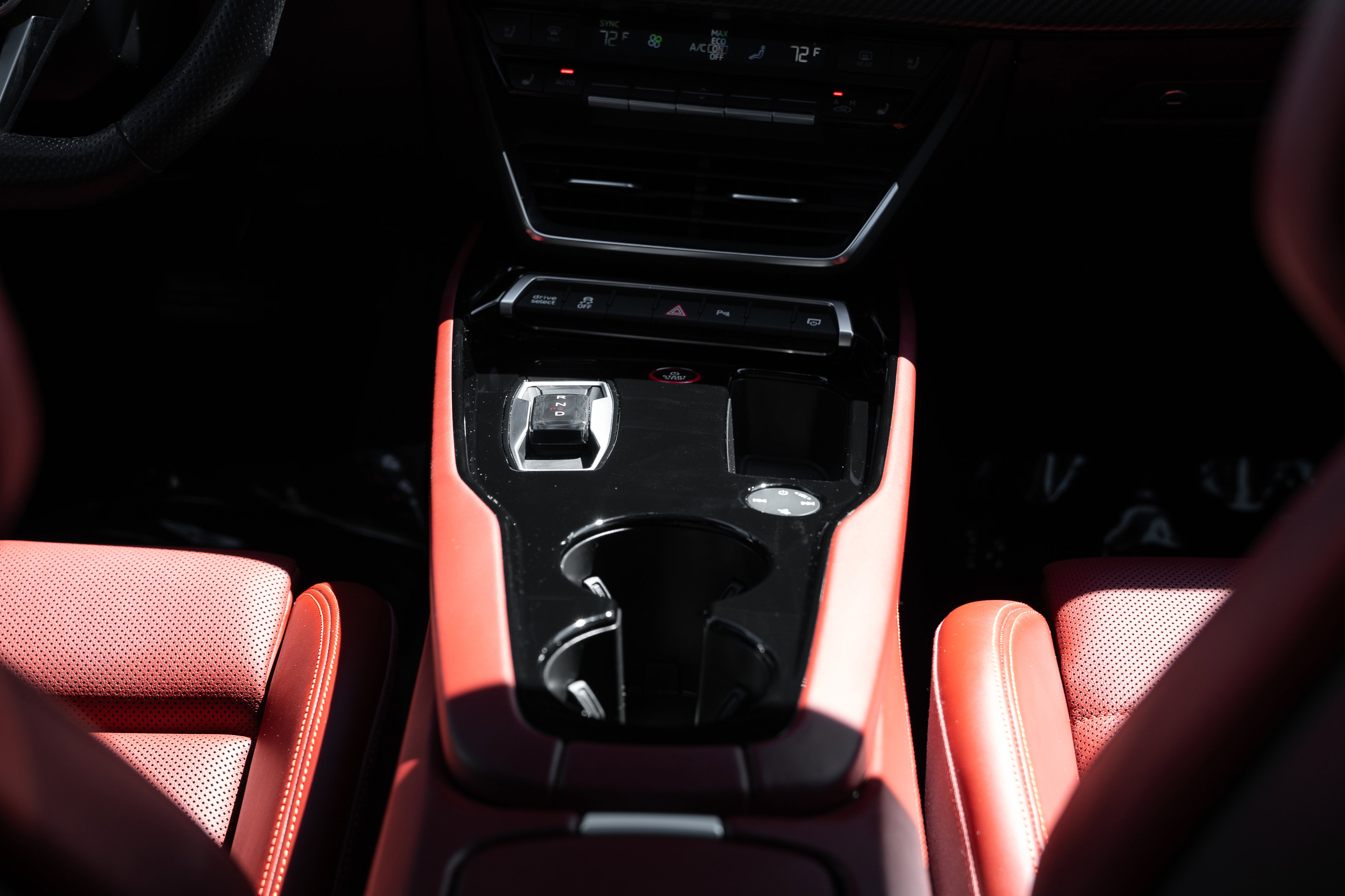 Certified 2022 Audi e-tron GT Premium Plus w/ Performance Package AWD/4WD image 20