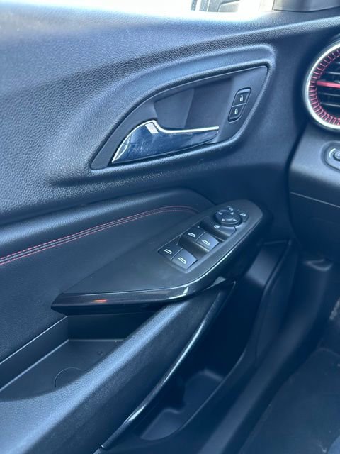 Used 2024 Chevrolet Trax RS w/ Driver Confidence Package FWD image 31