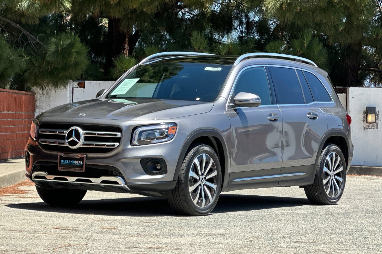 Certified 2022 Mercedes-Benz GLB 250 4MATIC image 8