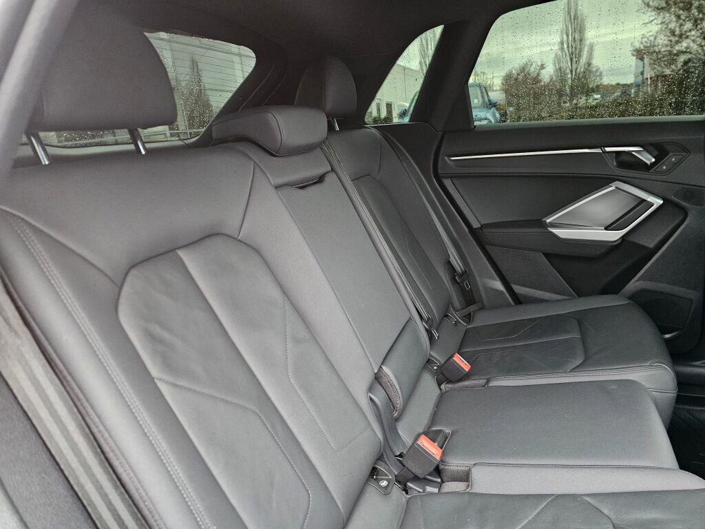 Used 2020 Audi Q3 2.0T Premium w/ Convenience Package image 17