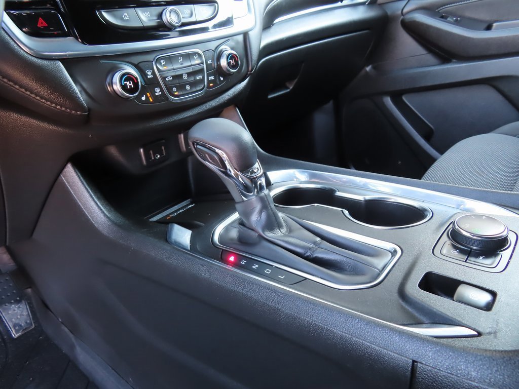 Certified 2022 Chevrolet Traverse LT w/ LPO, Floor Liner Package image 14