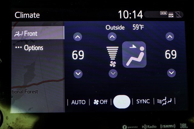 Used 2021 Toyota Avalon XLE w/ Moonroof Package image 30