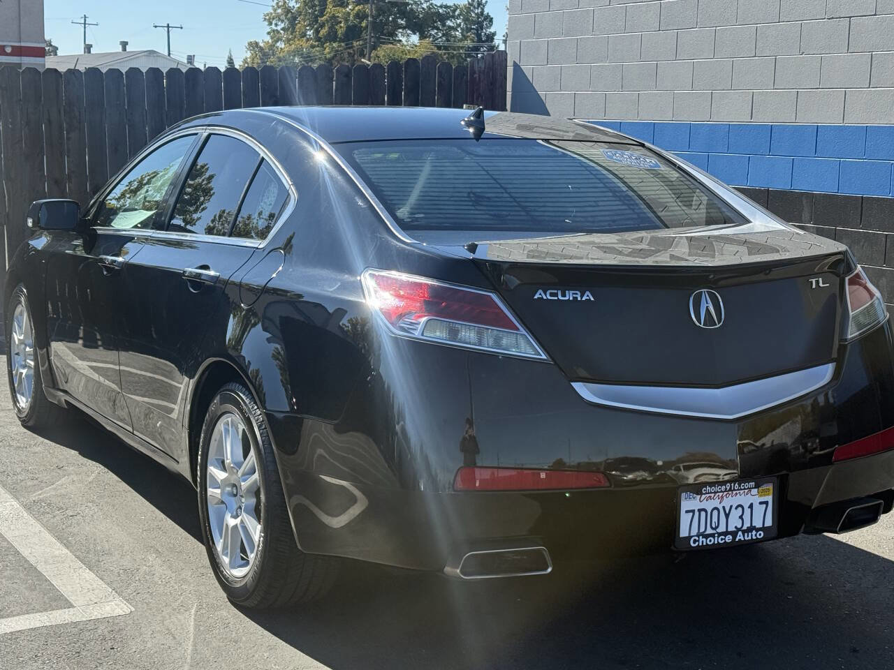 Used 2011 Acura TL w/ Technology Package image 4