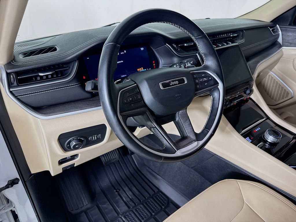 Used 2022 Jeep Grand Cherokee L Limited image 9