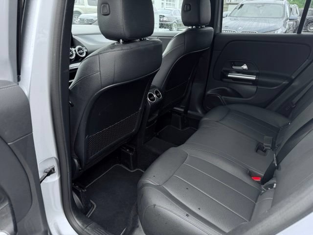 Used 2025 Mercedes-Benz GLA 250 4MATIC image 21