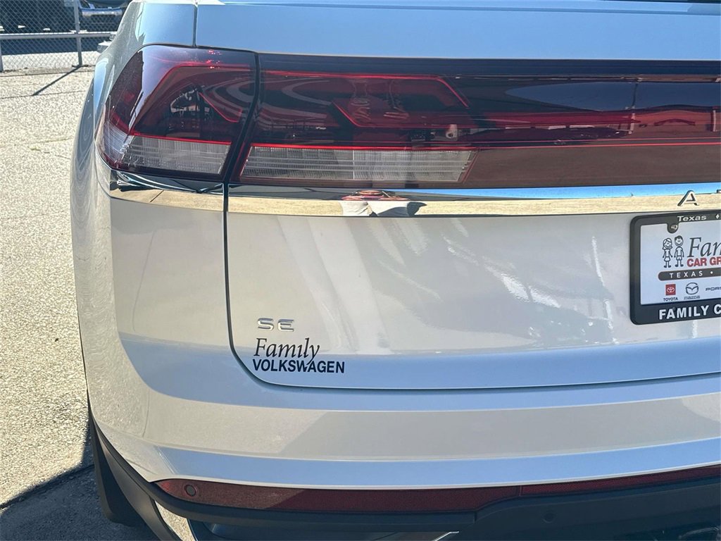 New 2026 Volkswagen Atlas Cross Sport SE image 8