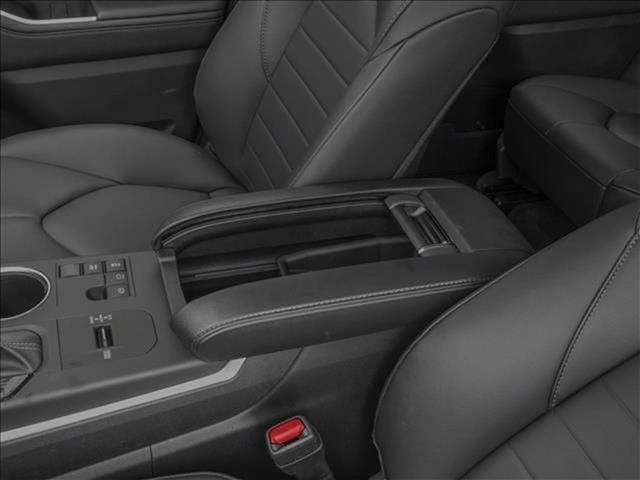 New 2026 Toyota Highlander XLE image 10