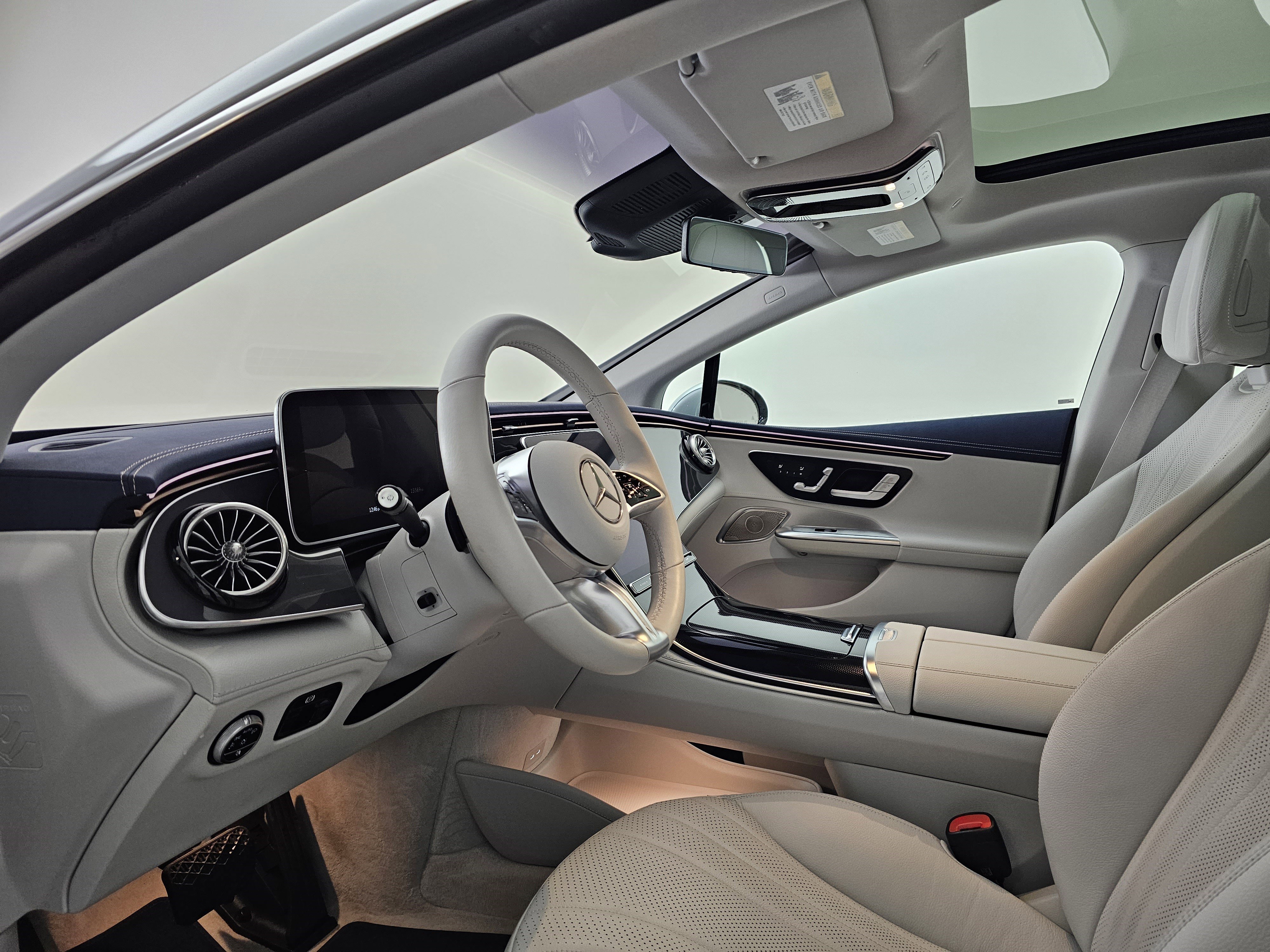 Used 2023 Mercedes-Benz EQE 350+ 4MATIC Sedan image 8