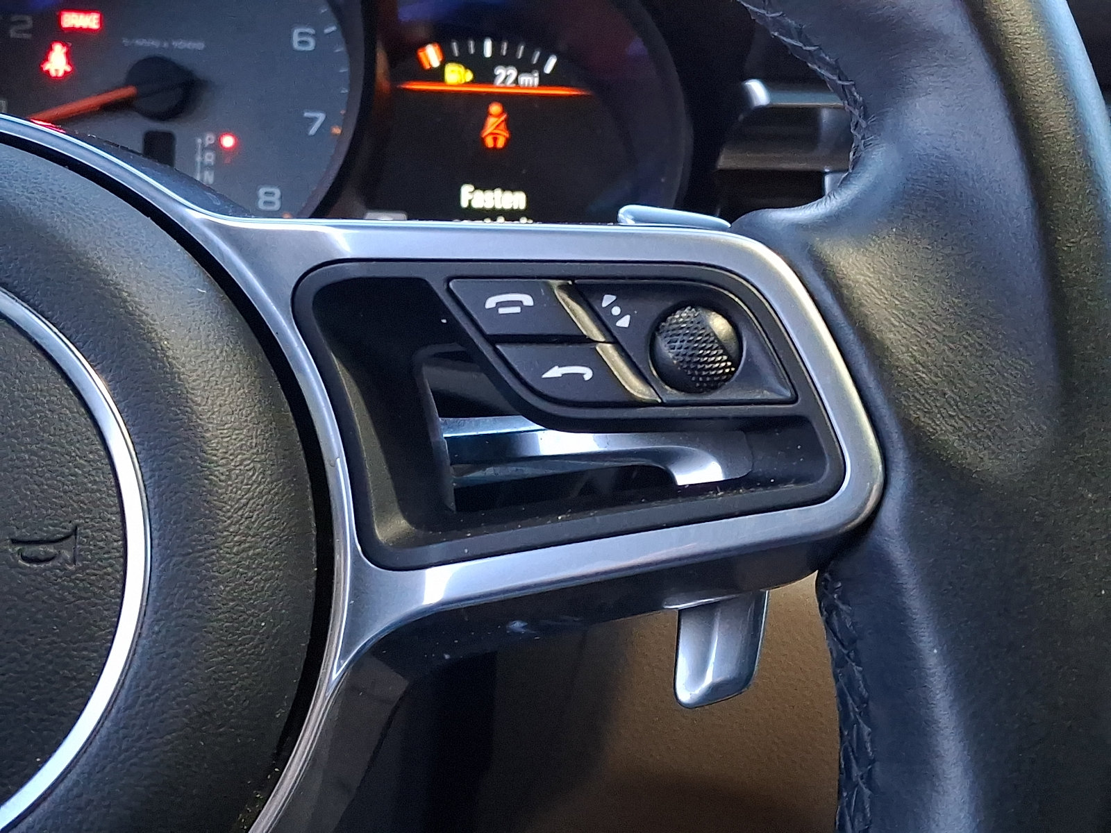 Used 2018 Porsche Macan S AWD/4WD image 23