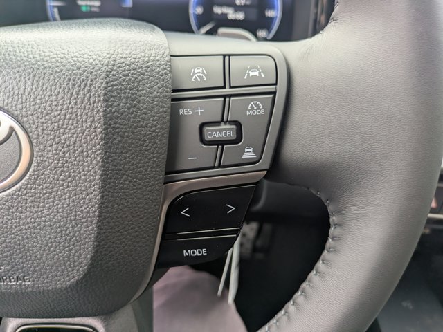 New 2026 Toyota Camry Hybrid AWD/4WD image 18
