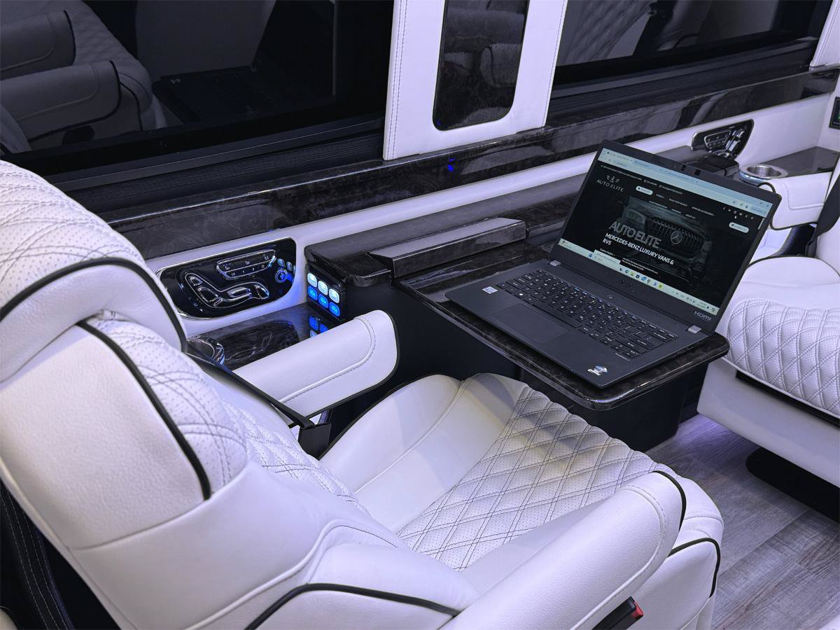 Used 2024 Mercedes-Benz Sprinter 3500 image 13