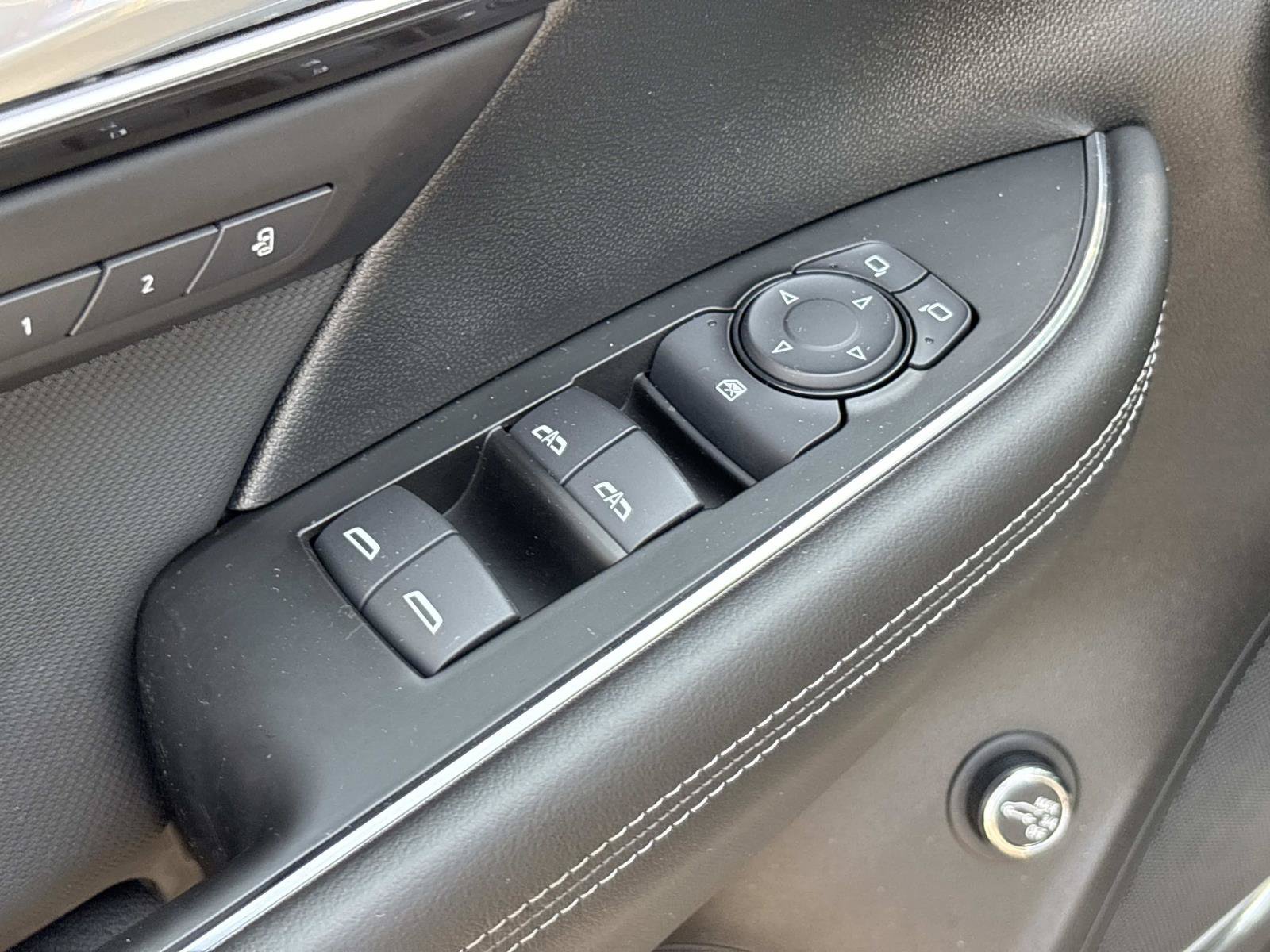 Used 2025 Buick Envision Preferred AWD/4WD image 14