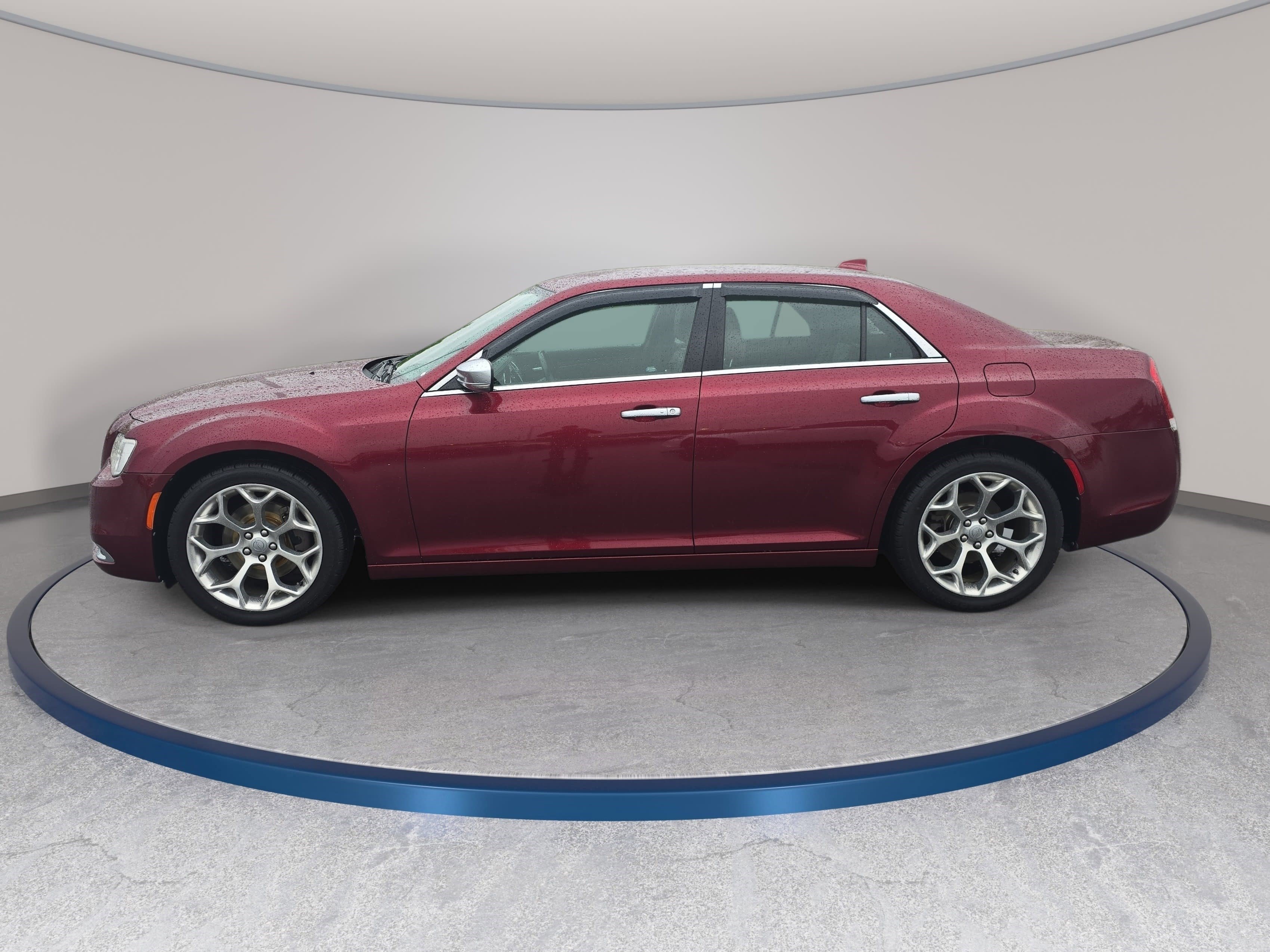 Used 2018 Chrysler 300 C w/ Safetytec Plus Group RWD image 8