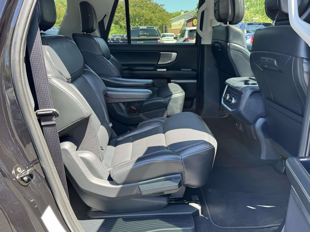 Used 2026 Ford Expedition Max Platinum AWD/4WD image 15