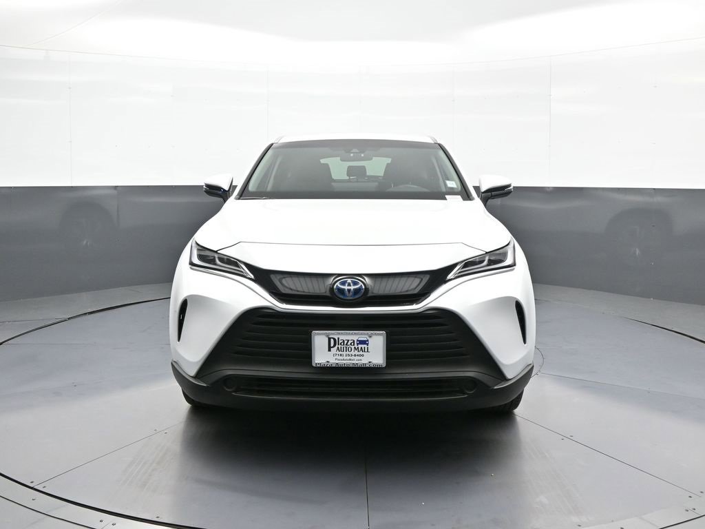 Certified 2024 Toyota Venza LE image 2