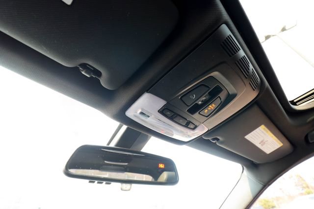 Used 2018 BMW 330i xDrive Sedan w/ Convenience Package image 52