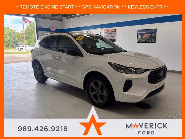 Used 2024 Ford Escape ST-Line w/ Tech Pack #1 AWD/4WD image 3