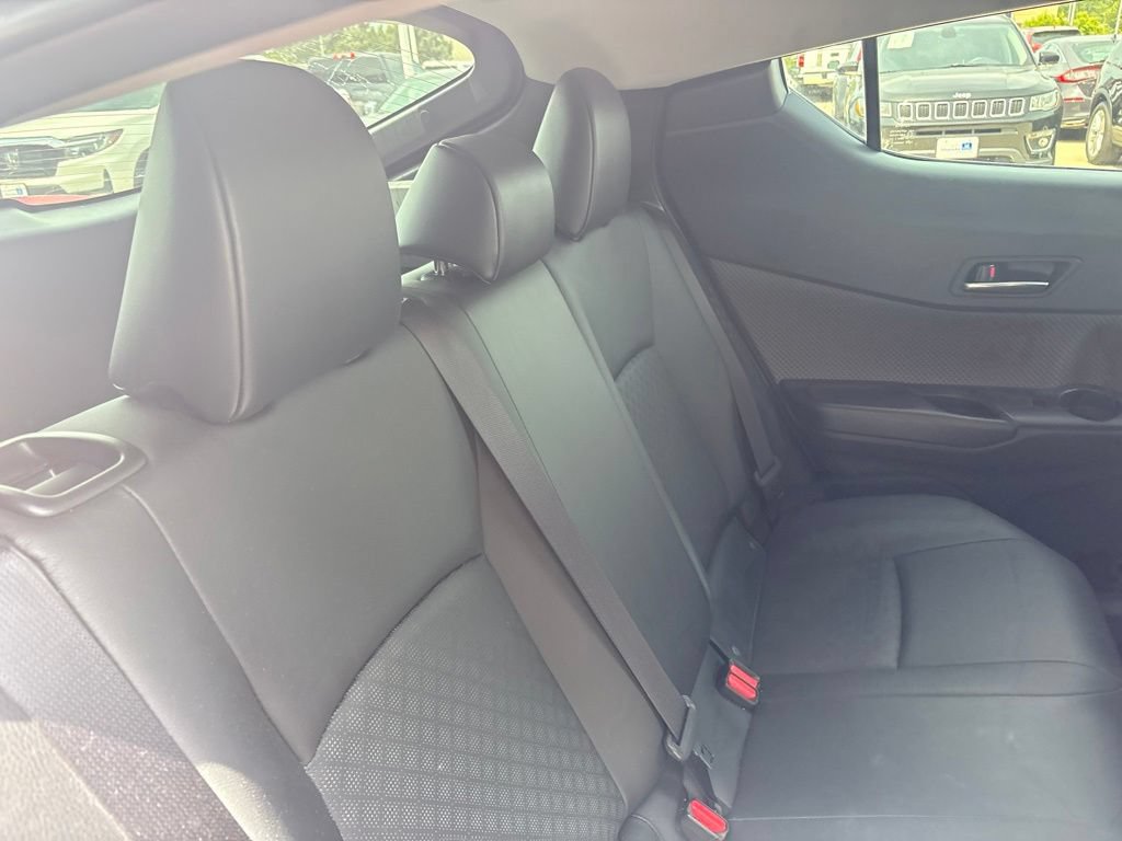 Used 2020 Toyota C-HR Limited FWD image 29