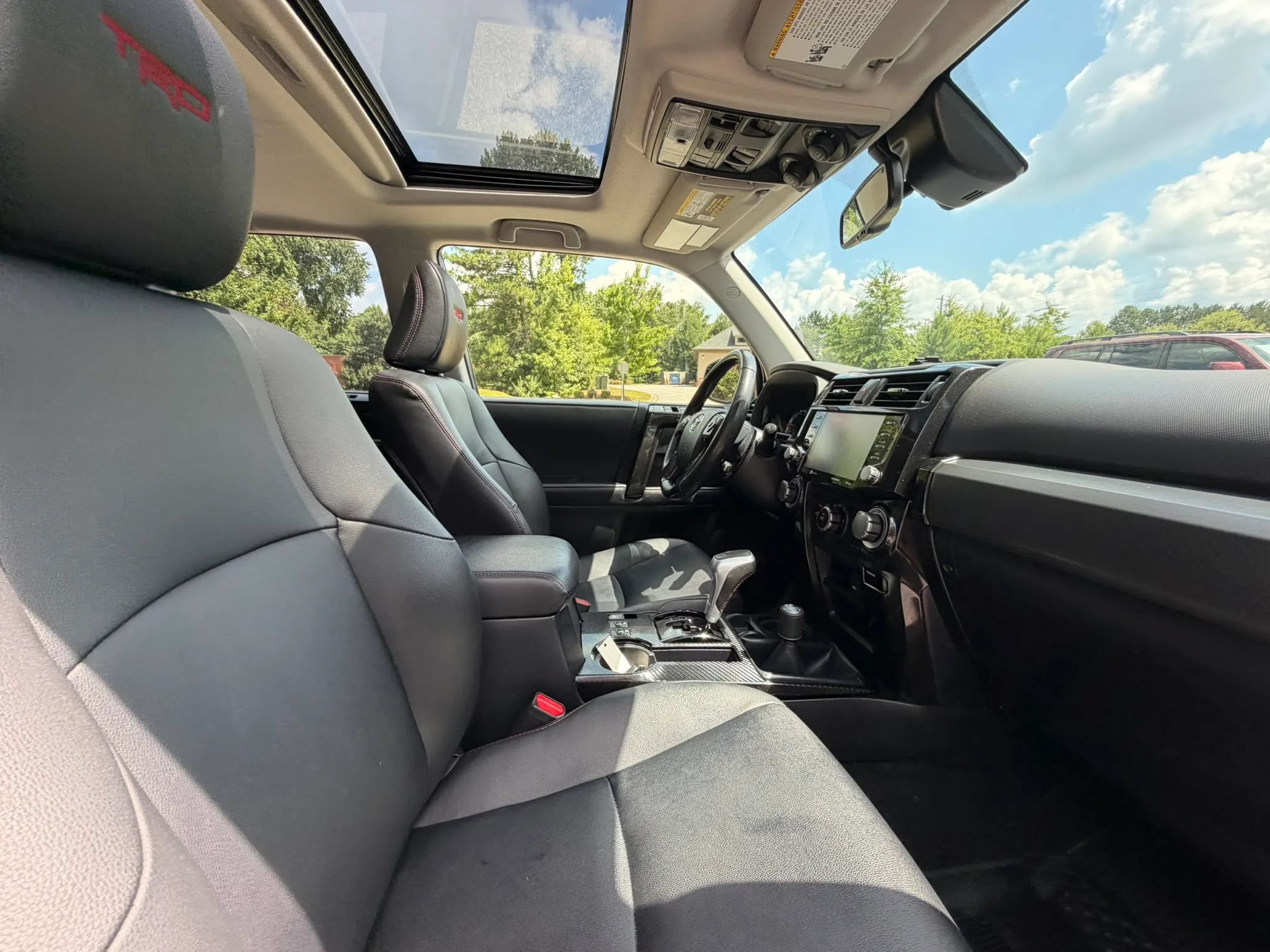 Used 2023 Toyota 4Runner TRD Off-Road Premium w/ Off Road Premium Plus Package AWD/4WD image 17