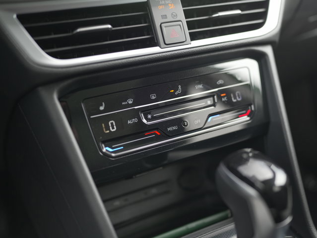 New 2025 Volkswagen Taos SE AWD/4WD image 15