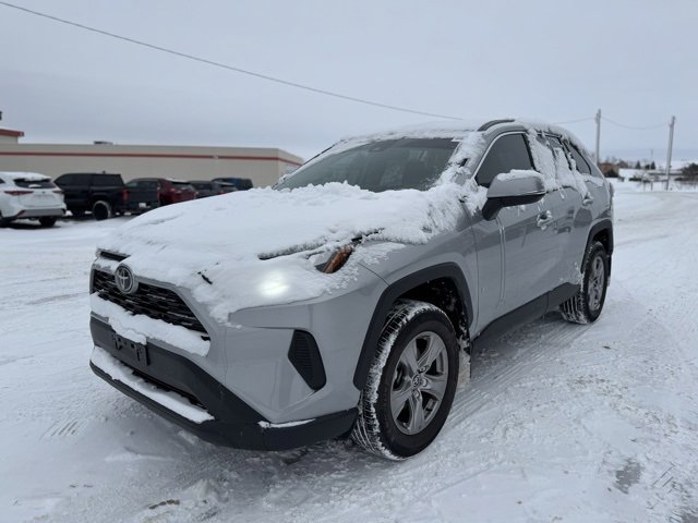Used 2023 Toyota RAV4 XLE image 9