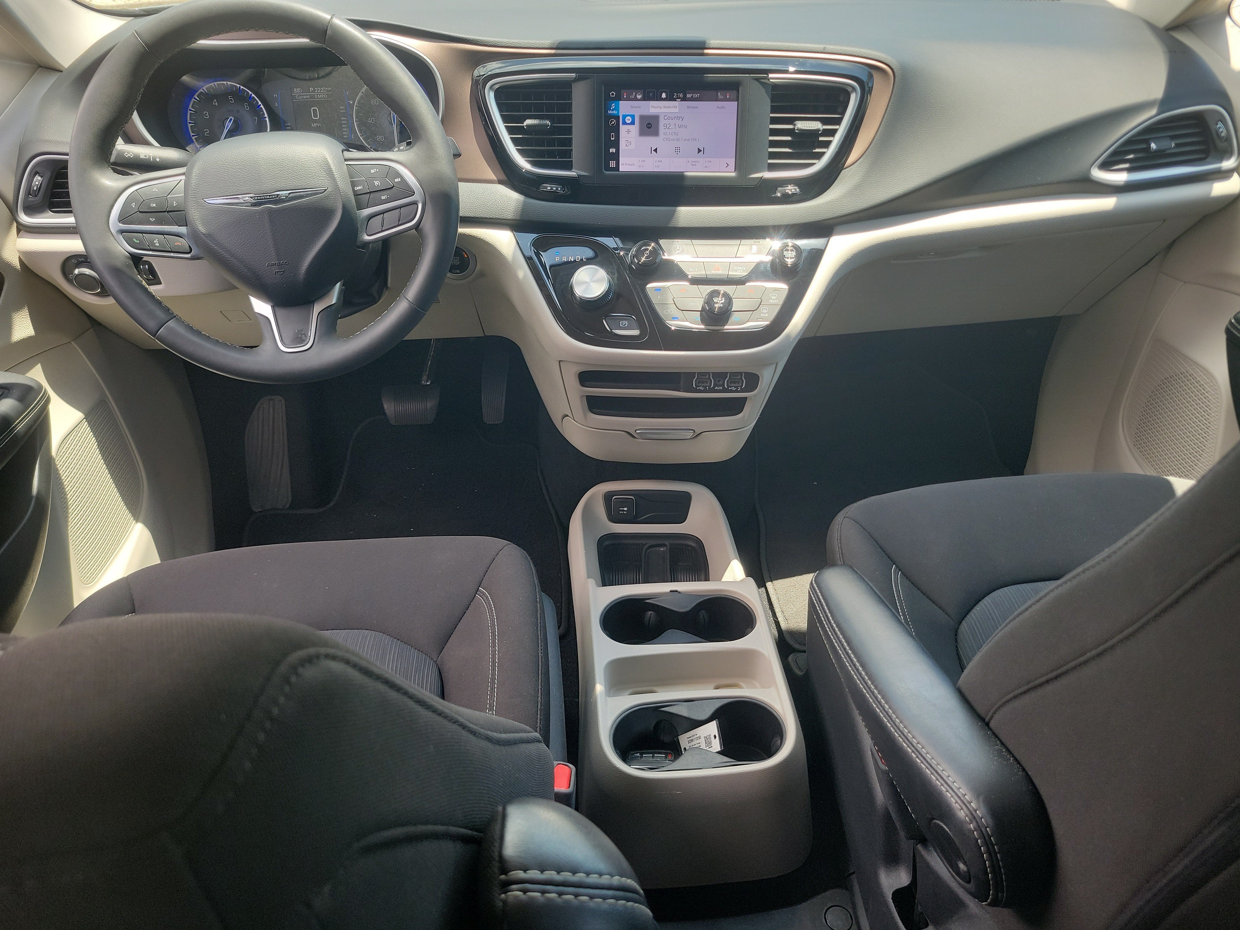 Used 2024 Chrysler Voyager LX FWD image 13