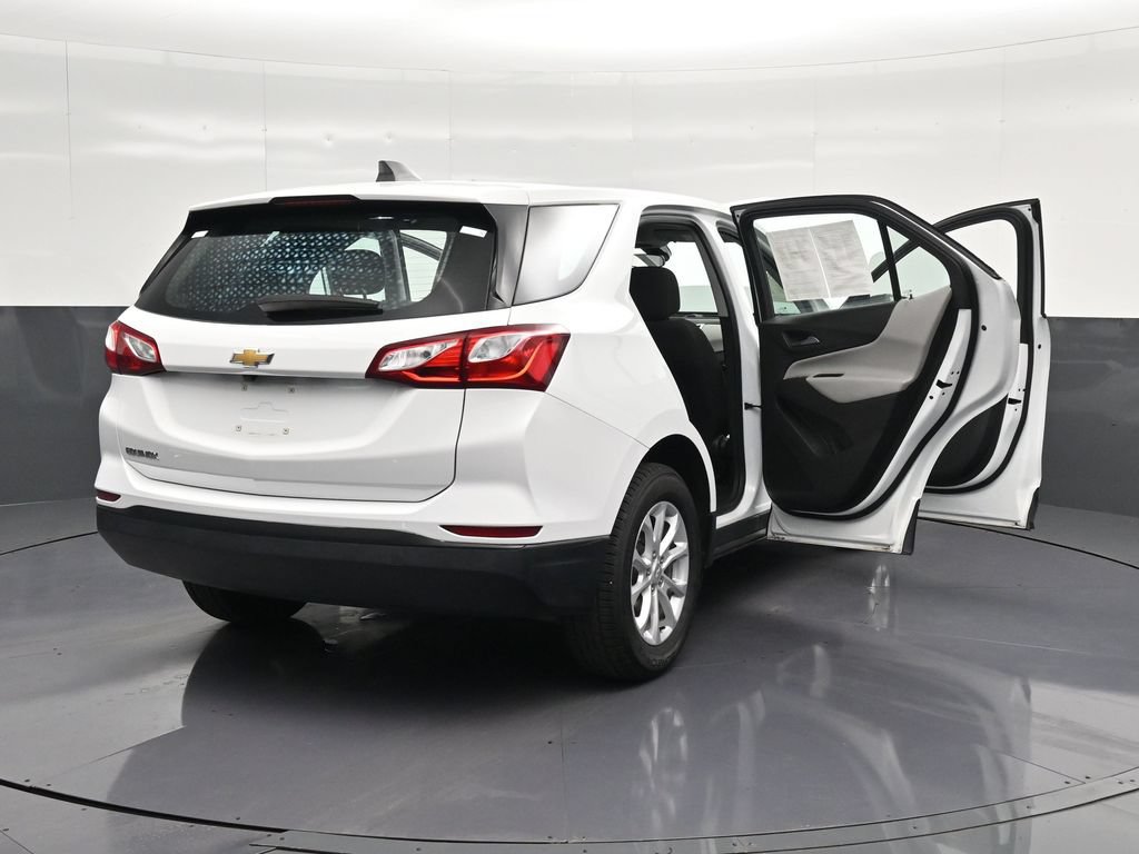 Used 2020 Chevrolet Equinox LS FWD image 35