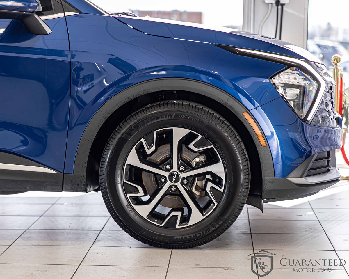 Used 2023 Kia Sportage EX FWD image 11
