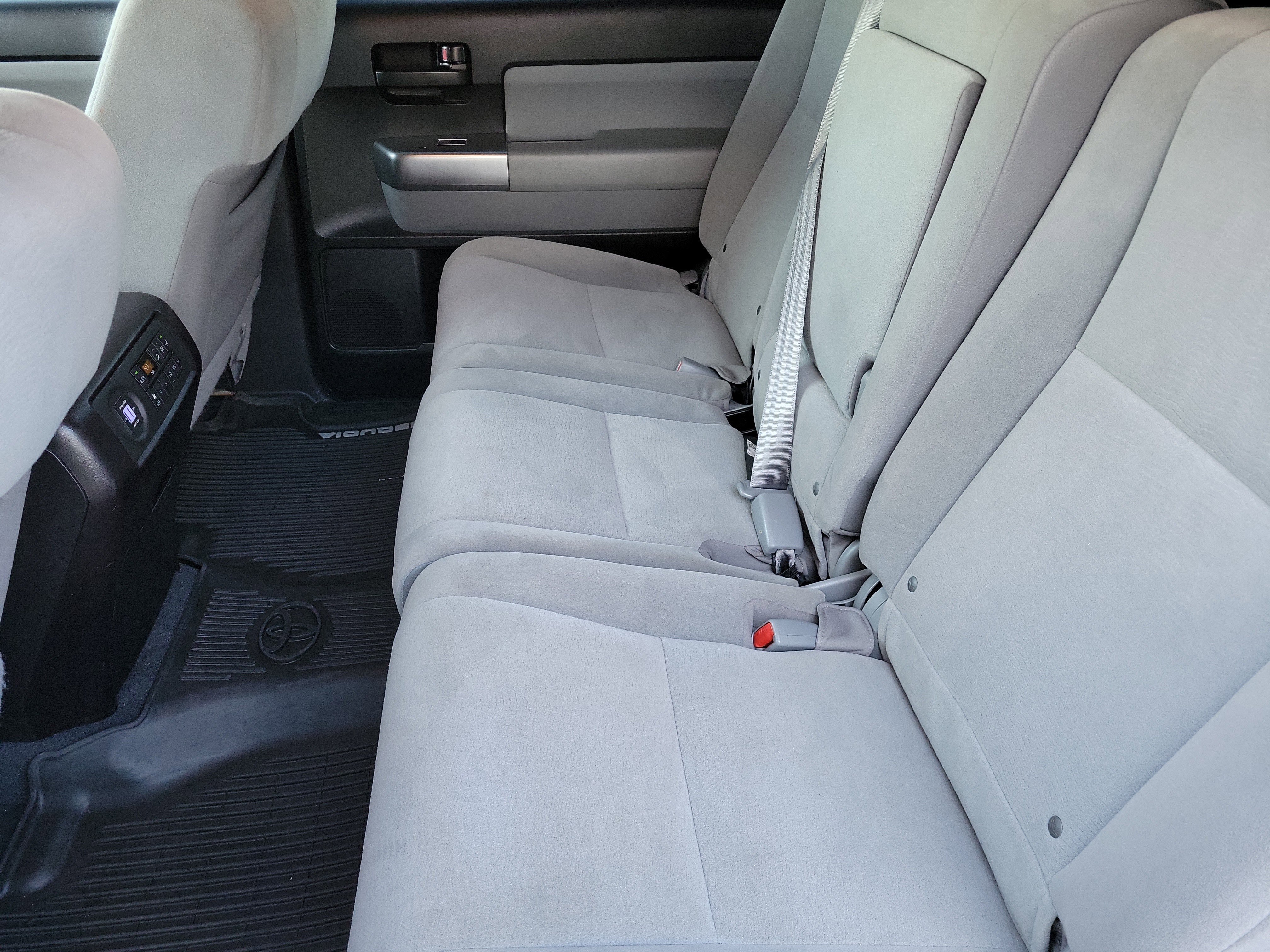 Used 2022 Toyota Sequoia SR5 image 12