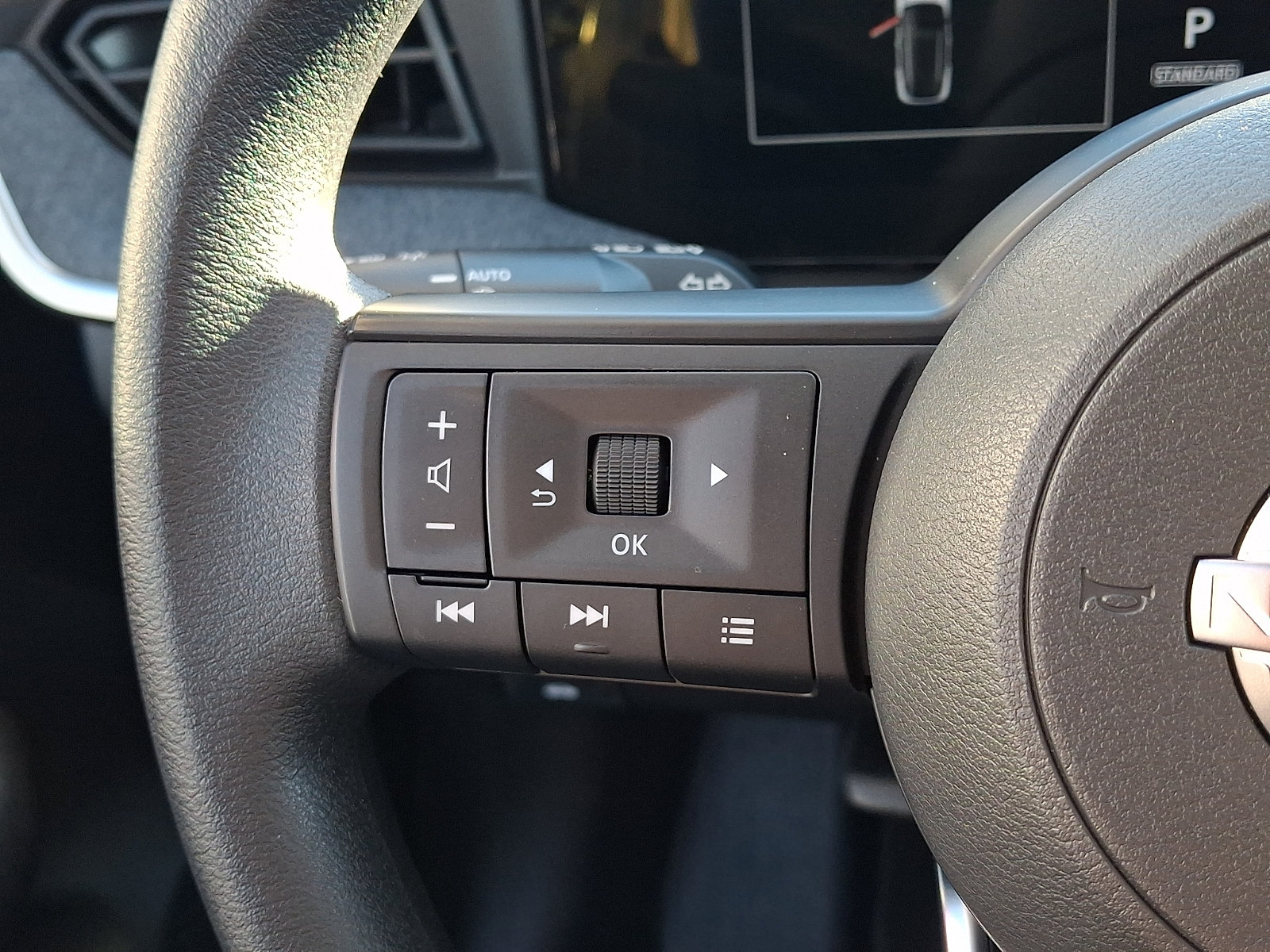 Used 2026 Nissan Kicks SV w/ Charging Package AWD/4WD image 22